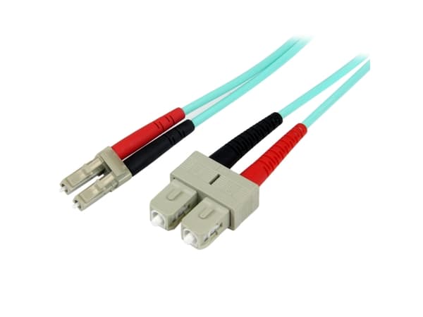 StarTech.com 1m Fiber Optic Cable - 10 Gb Aqua - Multimode Duplex 50/125 - LSZH - LC/SC - OM3 - LC to SC Fiber Patch Cable - Patch-kabel - LC multilä