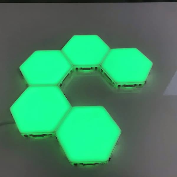 Kuusikulmaiset LED Light - levyt kaukosäätimellä