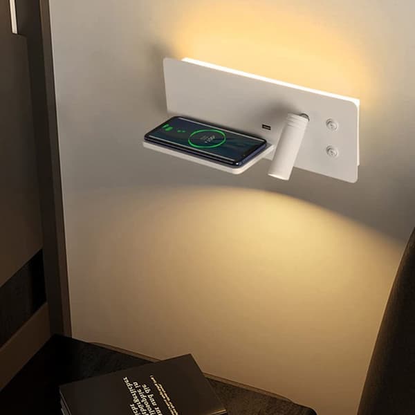 Vägglampa / nattlampa med trådlös laddare för smartphone + usb-uttag