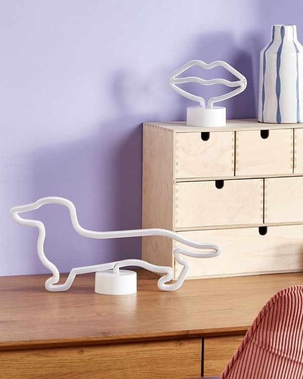 Hundelampe LED Blå Plastik 20 x 44 cm Moderne Neonlys Bordlampe Gravhund Design Bordpynt til Børneværelse Natlampe Børn Tilbehør Hunde Figur
