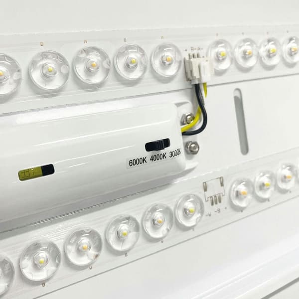 Matel Integroitu Led-paneelivalo 3 Lämpötilaa 70x17x5 Cm 24w