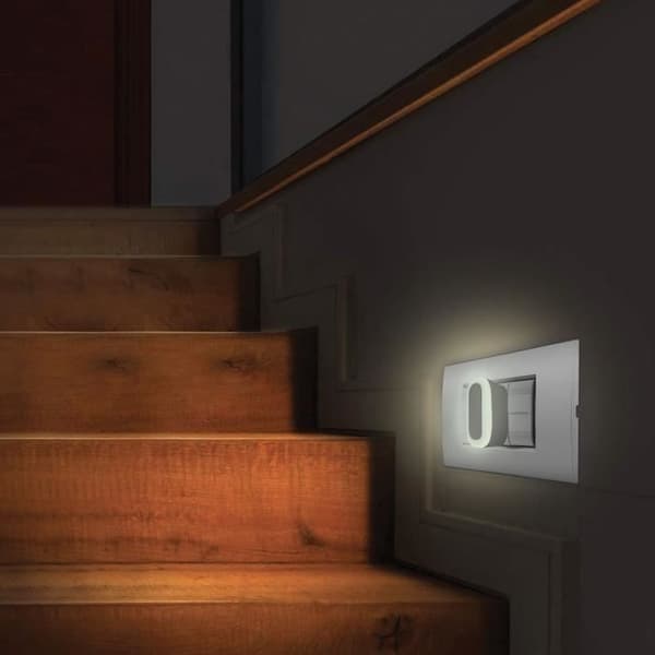 Nattlampa för icke barnomsorg - FROOT: LED-lampa med ON/OFF-knapp. Antracit
