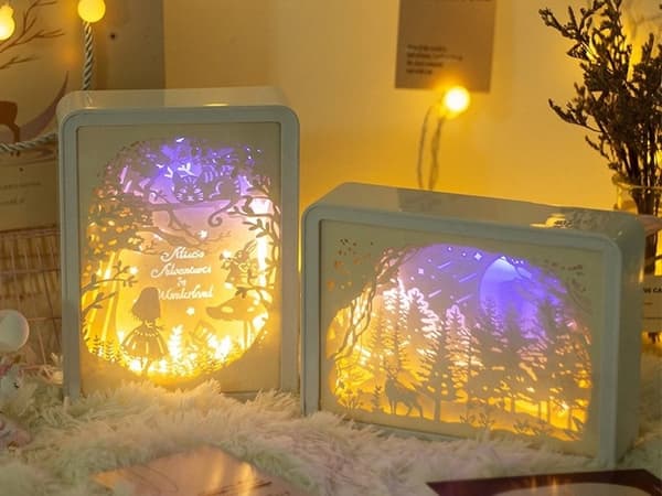 Bordslampa / Nattlampa - Pappersutklipp 3D effekt
