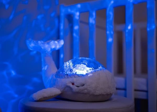 Cloud b - Uppladdningsbart White Tranquil Whale Night Light - BTL DIFFUSION