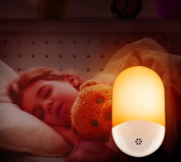 Natlys med lyssensor til LED-stik