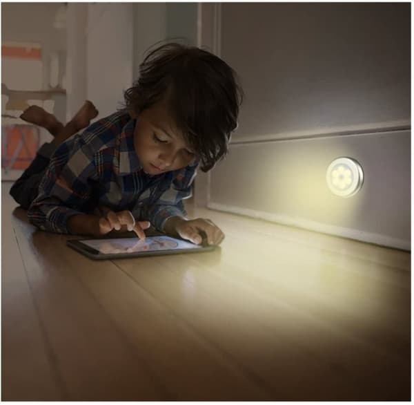 Skuffelampe med MOTION SENSOR SILVER Batteridrevet skabslampe
