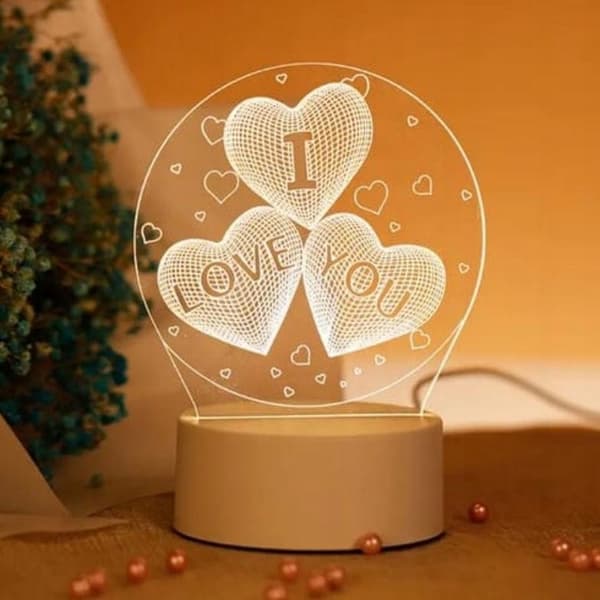 En lille gave til VALENTINE'S DAY 3D-lampen med inskriptionen I LOVE YOU på USB 3 MODES