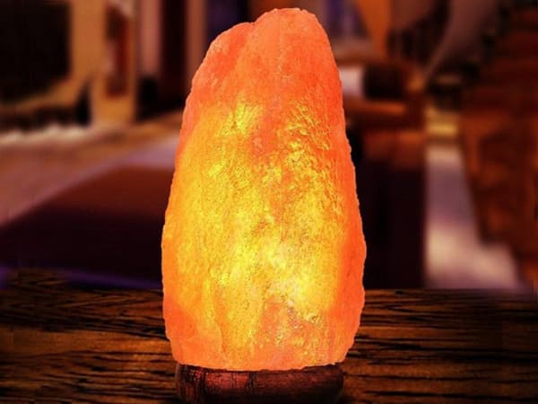 HIMALAYANSALT LAMPE – NATURLIG LUKSUS OG LUFTRENSNING TIL DIT HJEM