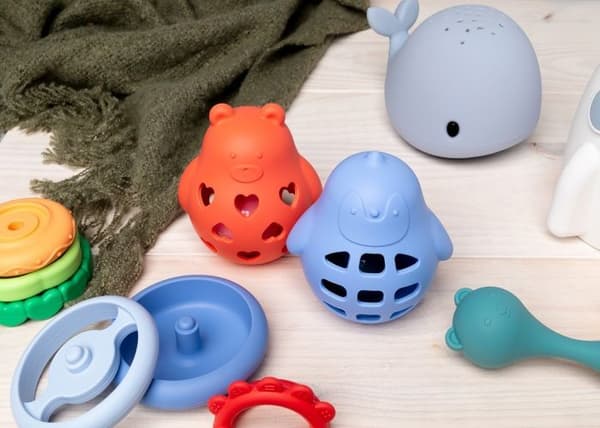Lilla L - Blå valnattlampa med fjärrkontroll - COOL KIDS PROJECT