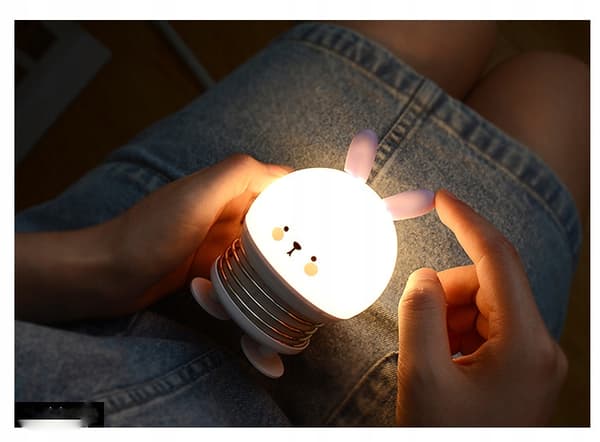 YÖLAMPPU LAPSILLE LED LANGATON USB PORO LAHJA