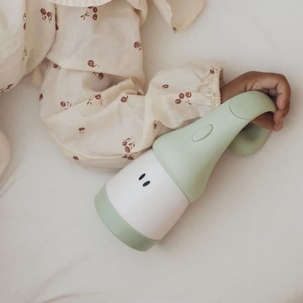BEABA Nattlampa och ficklampa 2 i 1, bärbar, USB-uppladdningsbar, lång batteritid 90 timmar, Sage Green