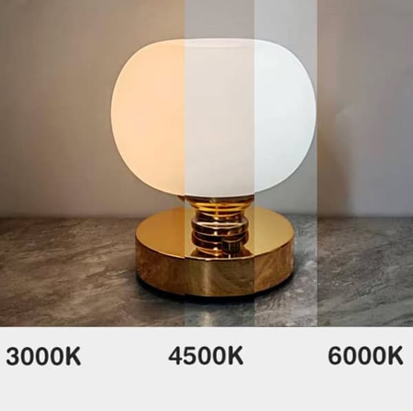 OBOSOE Bordlampe - USB Opladet LED Lampe i Metal (Guld/Hvid) | Til kontorer, stuer og soveværelser