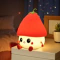 Miniatyrbillede 1 af 9: OBOSOE Sød Jordbær Natlys - Silikone Batteri Lys Til Børn & Babyer, Dæmpbar LED Natbordslampe, USB-opladning, Værelsesdekoration til pigeværelse