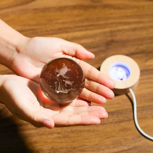 OBOSOE 3D 6CM sköldpadda kristallboll – Varm ljus, kvinnliga gåvor. Skulptur i glas, rumskonst. Födelsedagsgåva till vänner (Laddningsbar)