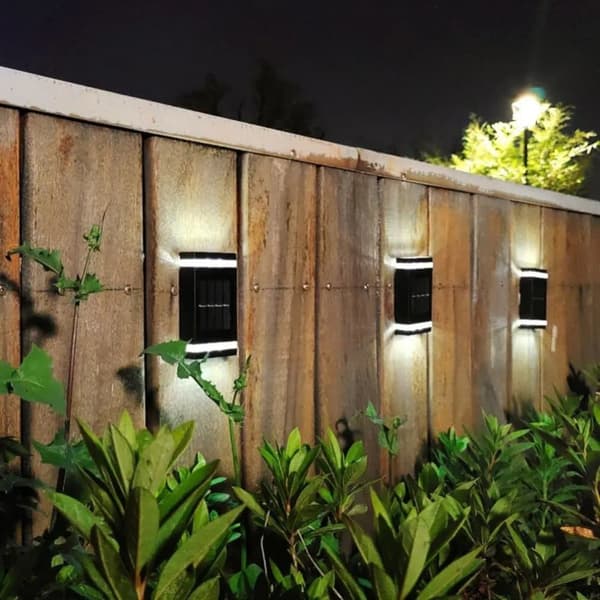 OBOSOE 2PCS Solar Night Fence Lights LED-väggbelysning,IP65 Vattentät sol trädgårdsljus,Gårdsdekorativa ljus