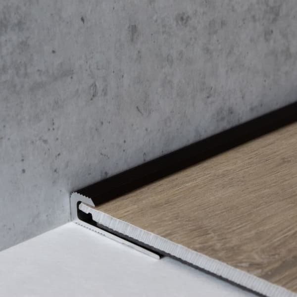 Förreglingsprofil för 5 mm laminatgolv | Anodiserad aluminium | Att skruva | Färg:silver | Längd:2700mm | Bredd: 30 mm