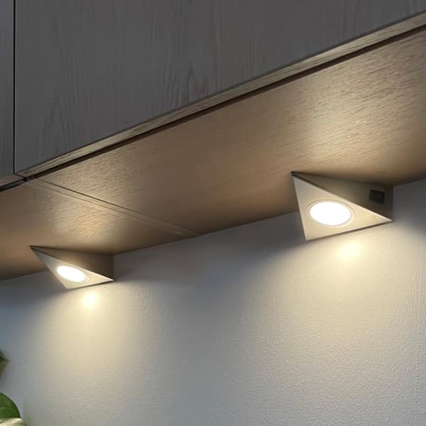 Loevschall Emerald Kit Underskabslys Køkken, trekantet LED-lampe, 3500K hvidt lys, nem installation med integreret kontakt, rustfrit stål, komplet sæt