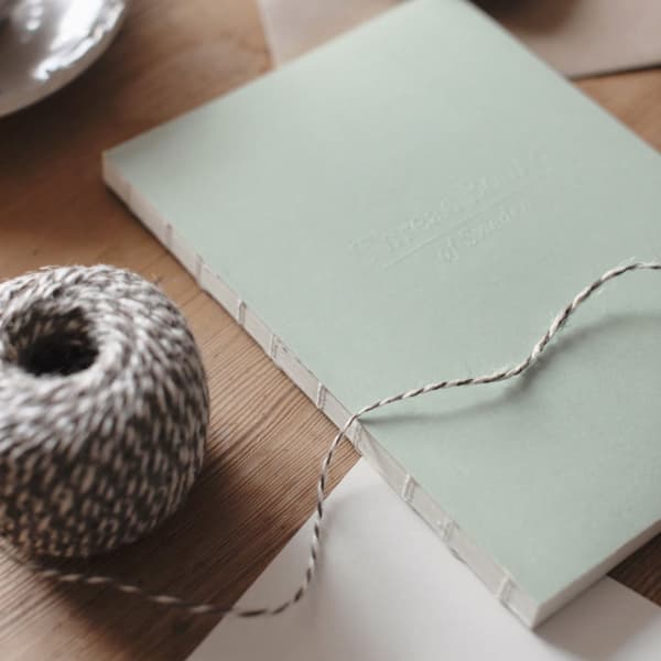Notatbok A5 Linjert Foggy Moss 120 sider Thread Bound