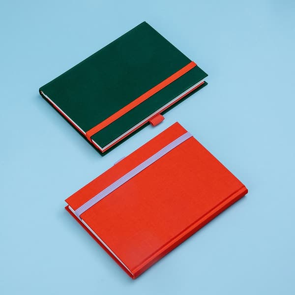 Förvaringsficka med elastisk band och pennhållare - Patch Pocket Moss Semikolon