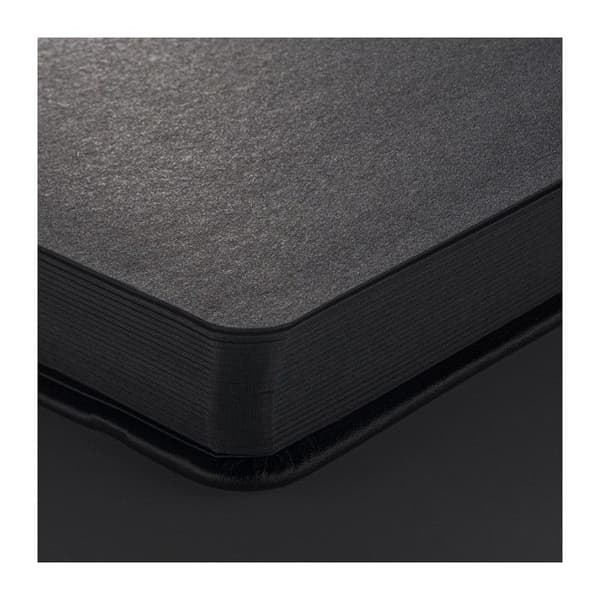 Anteckningsbok - Skiss - Ritning - Anteckningar - 9x14cm - 80 sidor - Svart omslag - Sakura