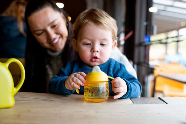 TOMMEE TIPPEE cup WEANING SIPPEE, 4m+, 190ml, yellow, 447827