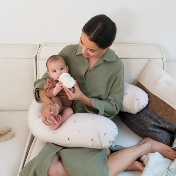 doomoo Buddy Gravid- och Amningskudde - Optimal Komfort för Mamma och Barn, Svampar