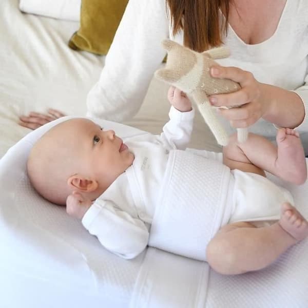 Röd slott/ Cocoonababy- Fleur de coton® Vit