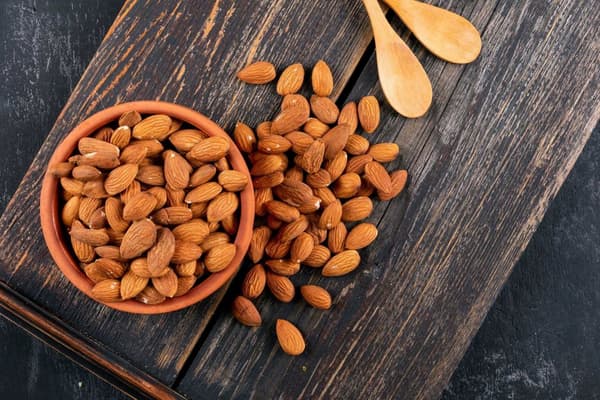 Hele californiske afskallede valnøddemandler - 500 g, naturlige, friske