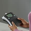 Miniatyrbild 8 av 11: Elektrisk Etikettskrivare Bärbar Dymo LabelManager™ 210D+ QWERTY Kitcase (1 antal)