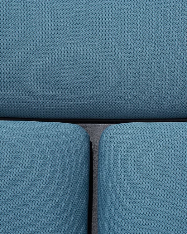 Työtuoli sinivihreä musta kangasverhoilu korkeussäädettävä pyörillä ergonominen moderni