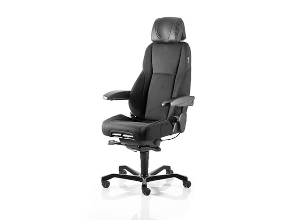 Kontorstol KAB Seating K4 Premium, White-Line Sort tekstil fighter inkl. armlæn og nakkestøtte i sort skind