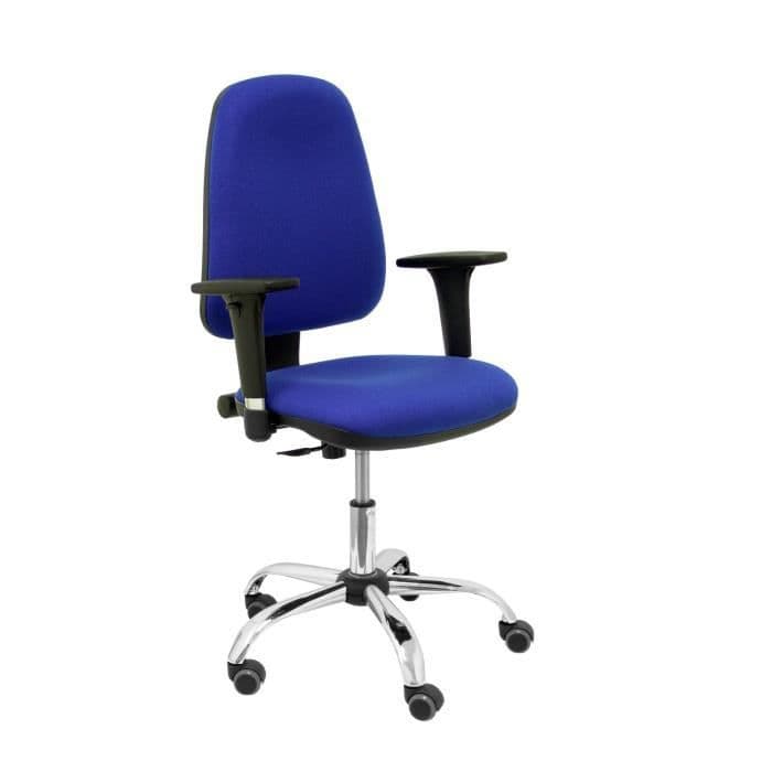 Ergonomisk kontorsstol med permanent kontaktmekanism och justerbar i höjdled Stol och tyg klädd i blått BALI-tyg