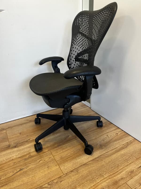 Herman Miller Mirra