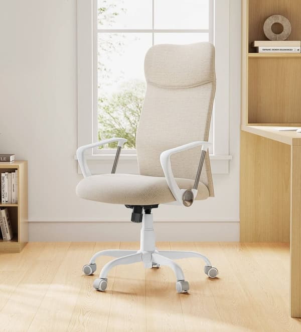 Rootz stoppad kontorsstol - Justerbar i höjdled - Tiltbar - Cappuccino Beige - Stål - Skumstoppning - 64cm x 64cm x (110-120cm)