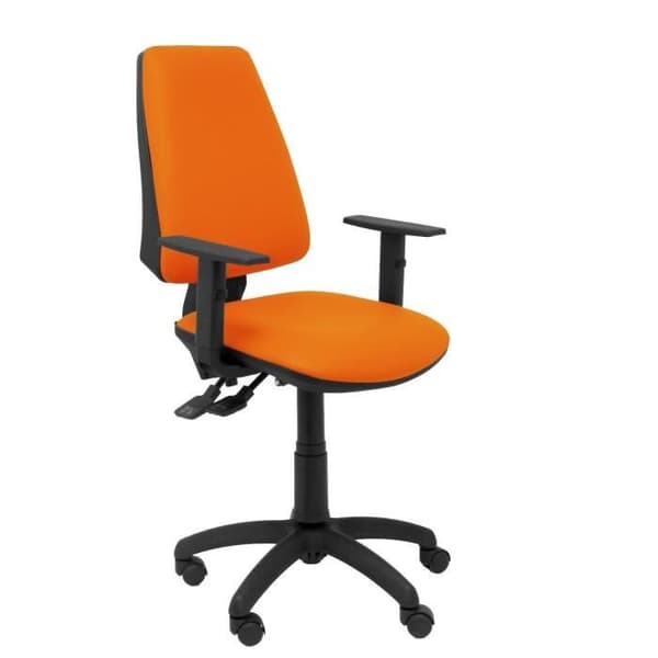 Ergonomisk kontorsstol med synkromekanism och justerbar höjd - Sits och rygg klädda i orange (armstöd