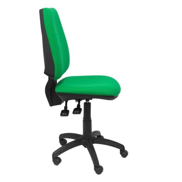 Ergonomisk kontorsstol med synkromekanism, justerbar i höjdled och hjul i parkett, sits och rygg klädd i tyg