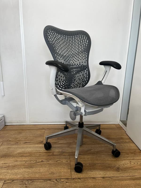 Herman Miller Mirra 2 Grey White Triflex