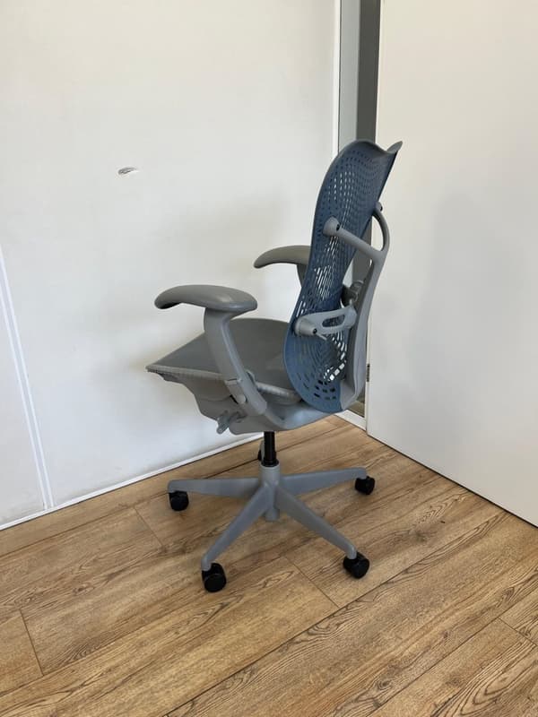 Herman Miller Mirra Grey Blue Fog