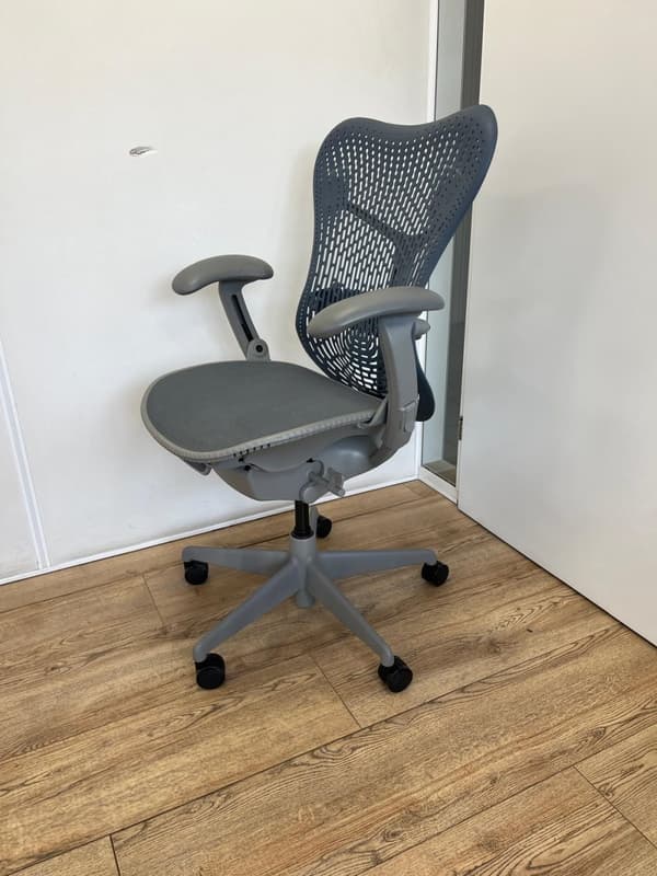Herman Miller Mirra Grey Blue Fog
