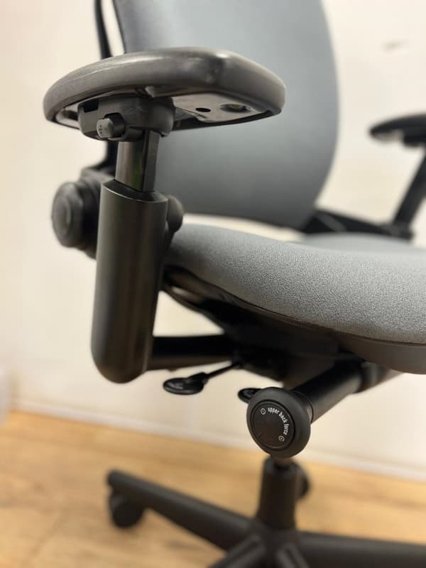 Steelcase Leap V1 Grey