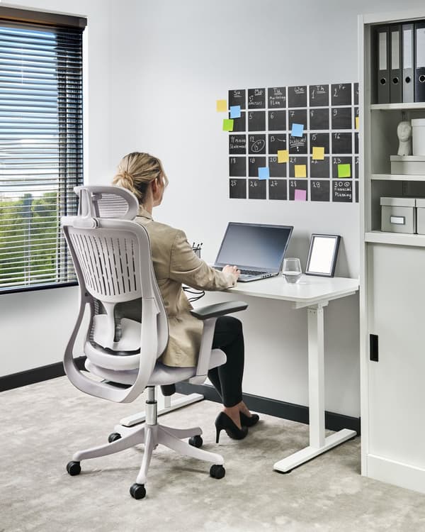 Kontorstol Grå Mesh 150 kg Ergonomisk Stol til Kontor med Nakkestøtte Computerstol med Armlæn Hjemmekontorstol med Vippefunktion