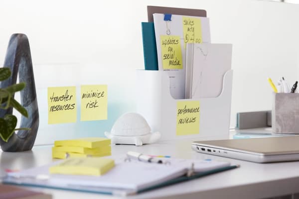 Blok 3M Post-it Super Sticky 76mm x 76mm gul Z-notes (12 stk.)