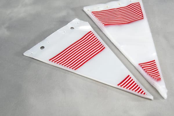 Spidspose 240x400 mm Rød/Hvid stribet,20 pk x 50 stk/krt