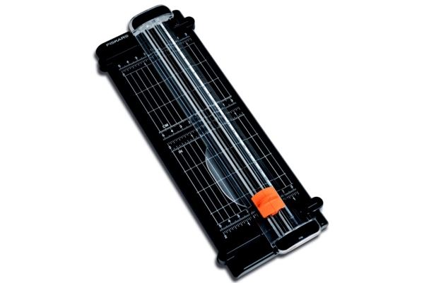 Fiskars A5 Recycled SureCut Personal Paper Trimmer - Trimmer - 220 mm - papir