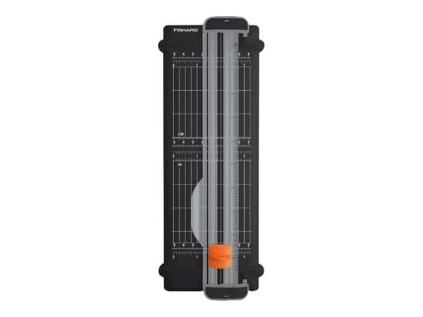 Fiskars A5 Recycled SureCut Personal Paper Trimmer - Trimmer - 220 mm - papir