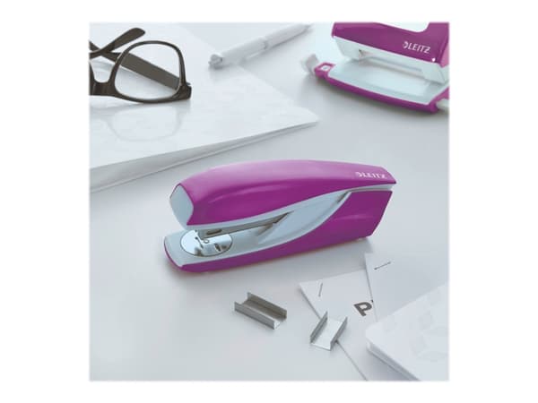 Leitz WOW 5502 - Häftapparat - 30 ark / 3 mm - 24/6, 26/6 - plast, metall - lila metallic