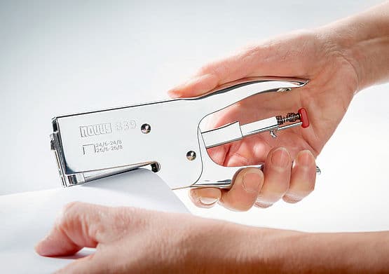 Novus B 39 Chrome, 50 ark, Grå, 24/6-24/8 & 26/6-26/8, Metall, 5,5 cm, 150 stifter