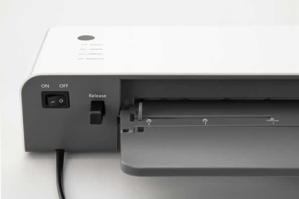 Peach PL125 laminator Varmlaminering 600 mm/min Hvit