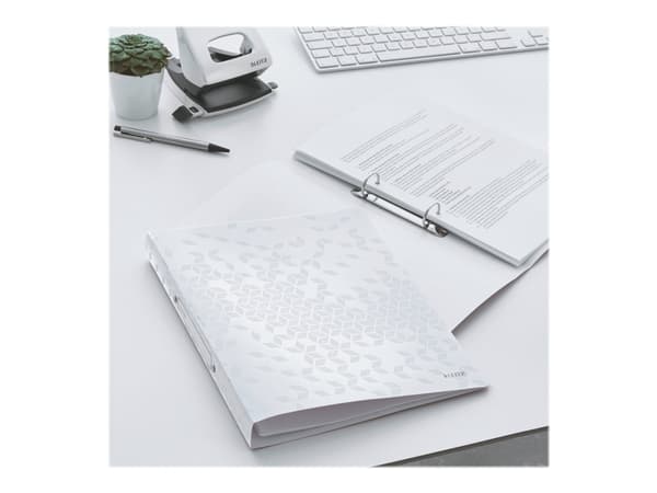 Leitz WOW - Ringpärm - ryggbredd: 32 mm - för A4 - kapacitet: 190 ark - vit