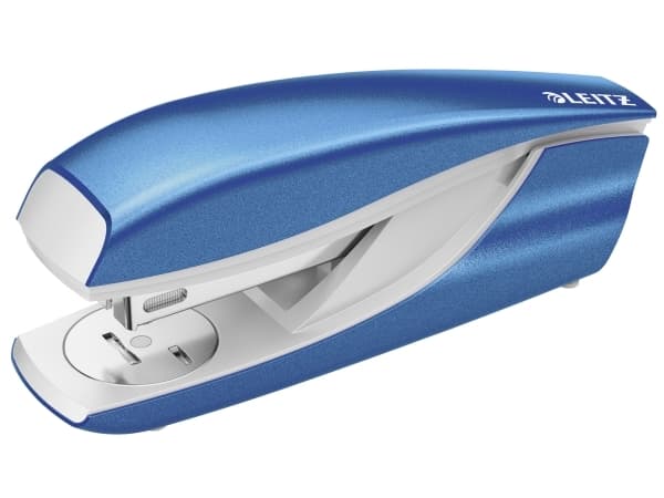 Leitz - Häftapparat - 30 ark / 3 mm - 24/6, 26/6 - plast, metall - metallic-blå